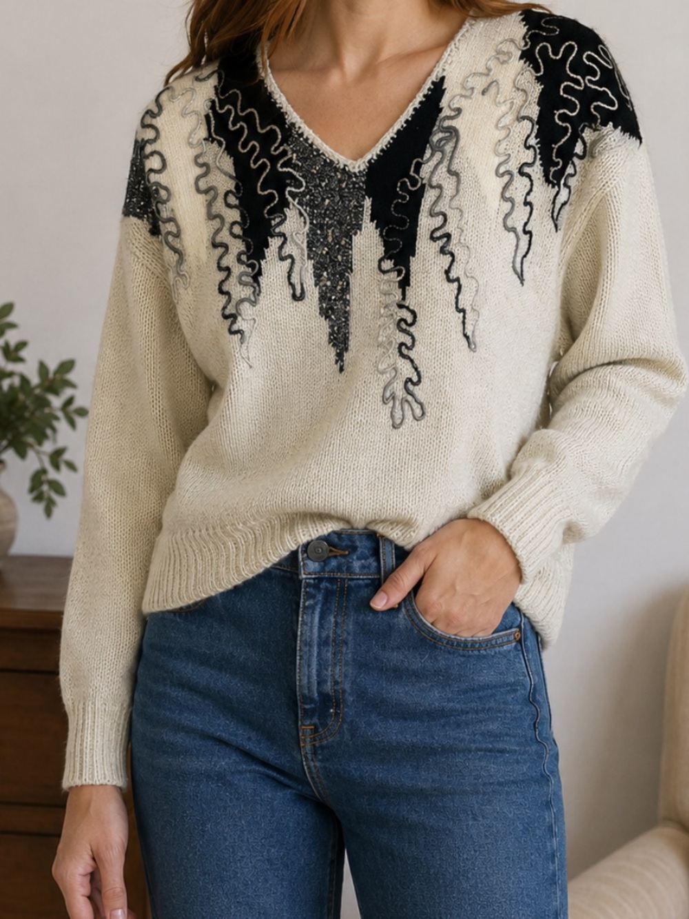 VINTAGE 90’s Susann D Sweater V-Neck Embroidered Metallic Large